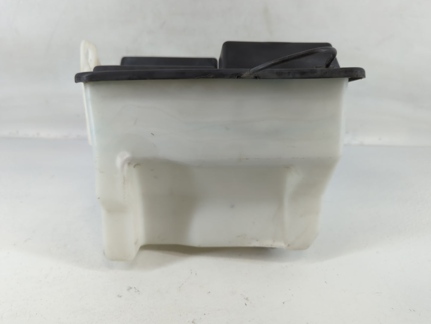 1998-2006 Ford F-150 Windshield Washer Fluid Reservoir Bottle Oem - Oemusedautoparts1.com