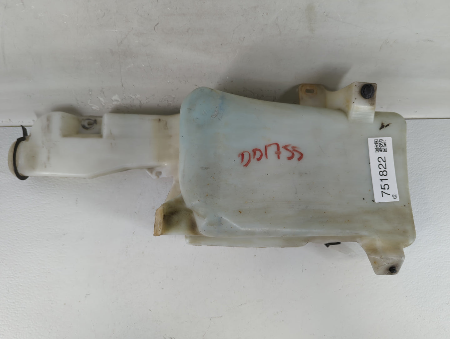 1999 Silverado 1500 Windshield Washer Fluid Reservoir Bottle Oem - Oemusedautoparts1.com