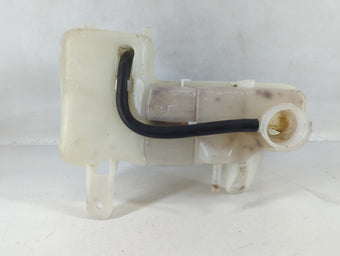 compare product 2006-2010 Chrysler 300 Radiator Coolant Overflow Expansion Tank Bottle