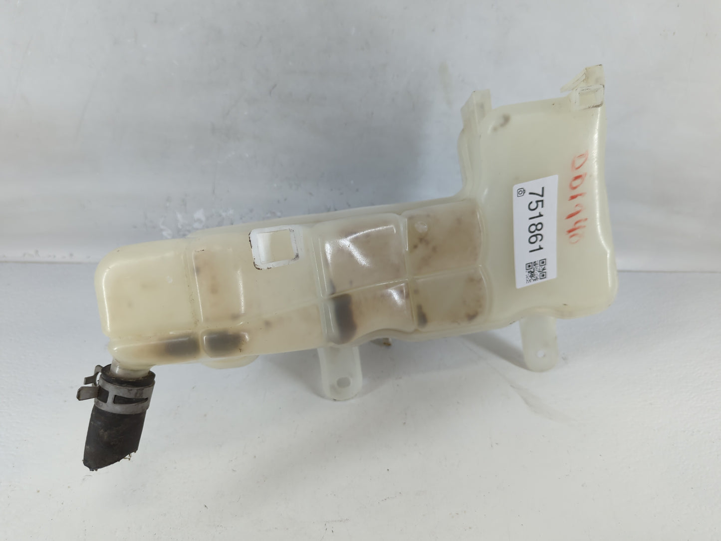 2006-2010 Chrysler 300 Radiator Coolant Overflow Expansion Tank Bottle - Oemusedautoparts1.com