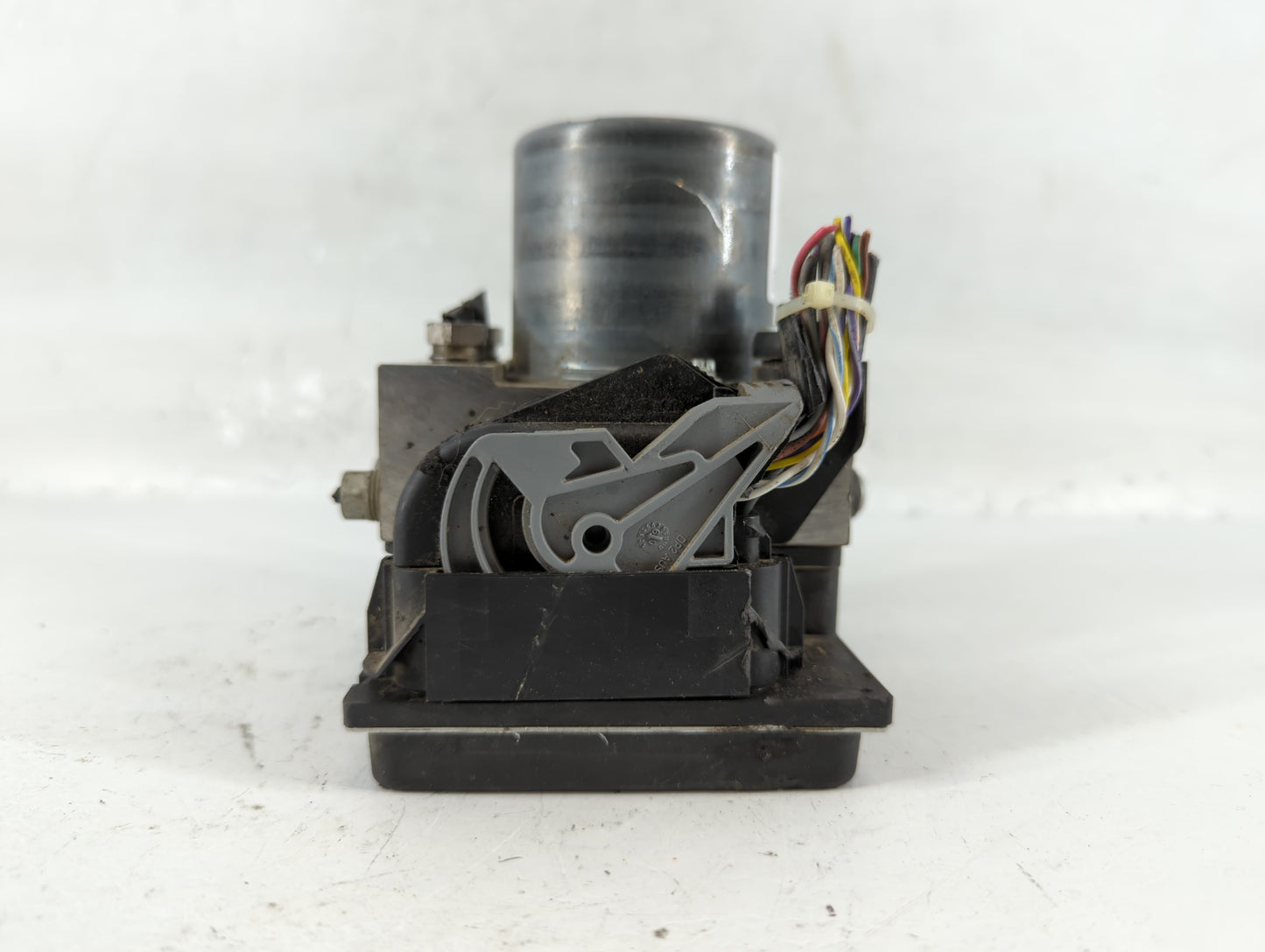 2010-2011 Jaguar Xf ABS Pump Control Module Replacement P/N:0 265 230 210 Fits Fits 2010 2011 OEM Used Auto Parts - Oemusedautoparts1.com