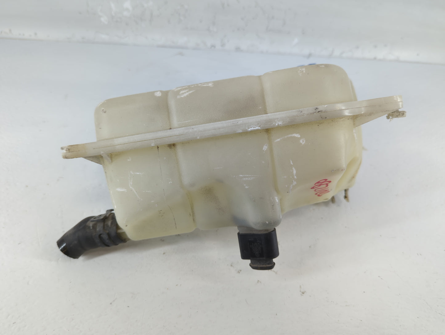 2002-2008 Audi A4 Radiator Coolant Overflow Expansion Tank Bottle - Oemusedautoparts1.com