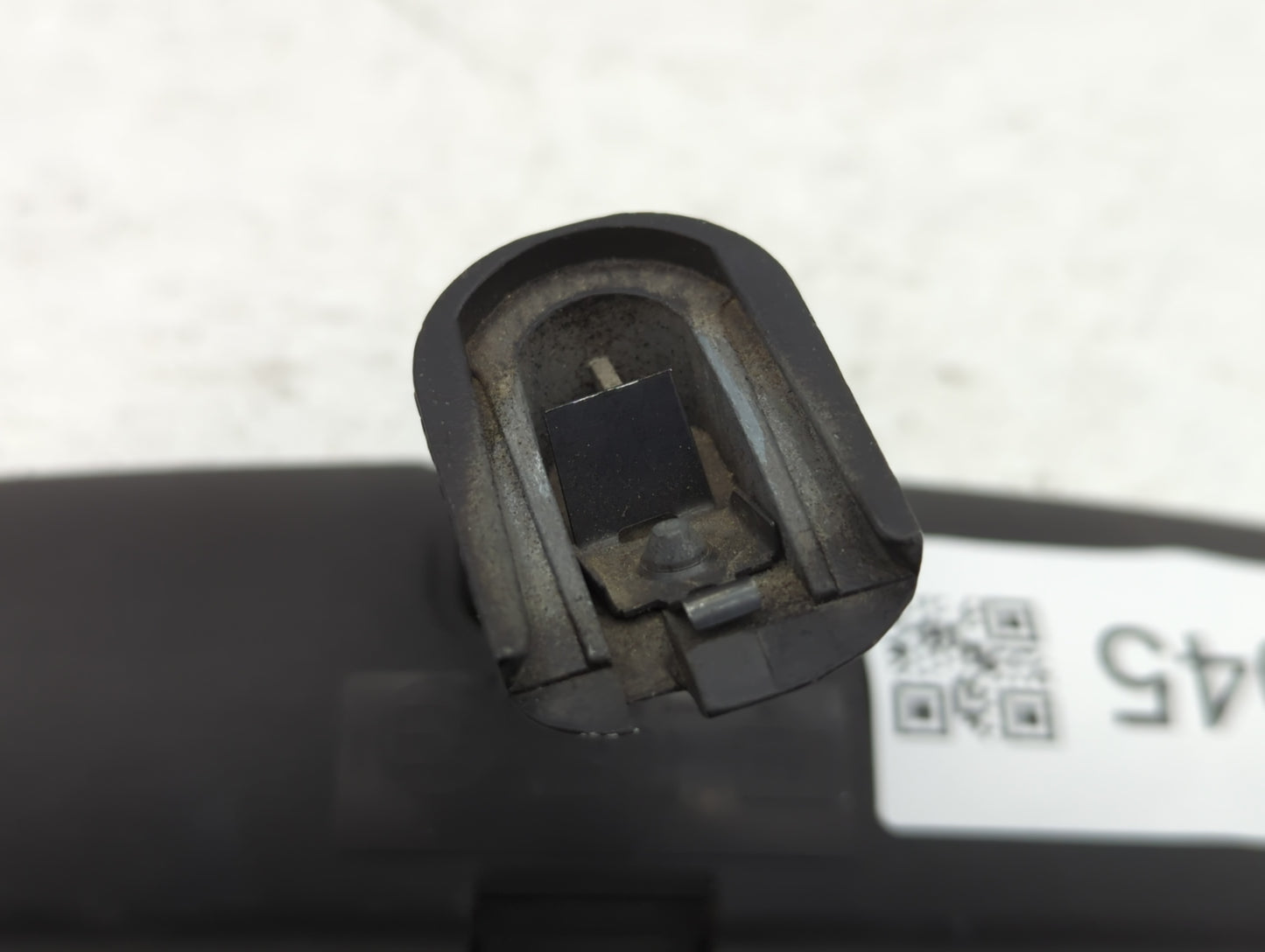 1998 Toyota Camry Interior Rear View Mirror Replacement OEM P/N:IE8011681 Fits OEM Used Auto Parts - Oemusedautoparts1.com