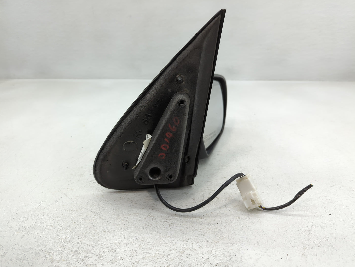 2001-2005 Mazda Tribute Side Mirror Replacement Passenger Right View Door Mirror P/N:2T24 17682 AB5YGY Fits OEM Used Auto Parts - Oemusedautoparts1.com