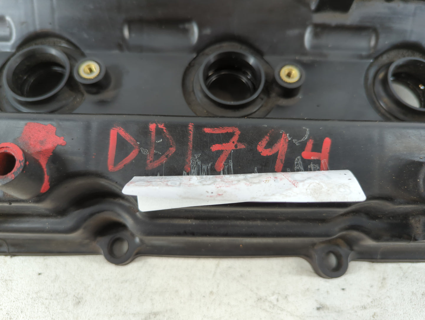 2006 Nissan Altima Passenger Right Cylinder Head Valve Cover Fits OEM Used Auto Parts - Oemusedautoparts1.com