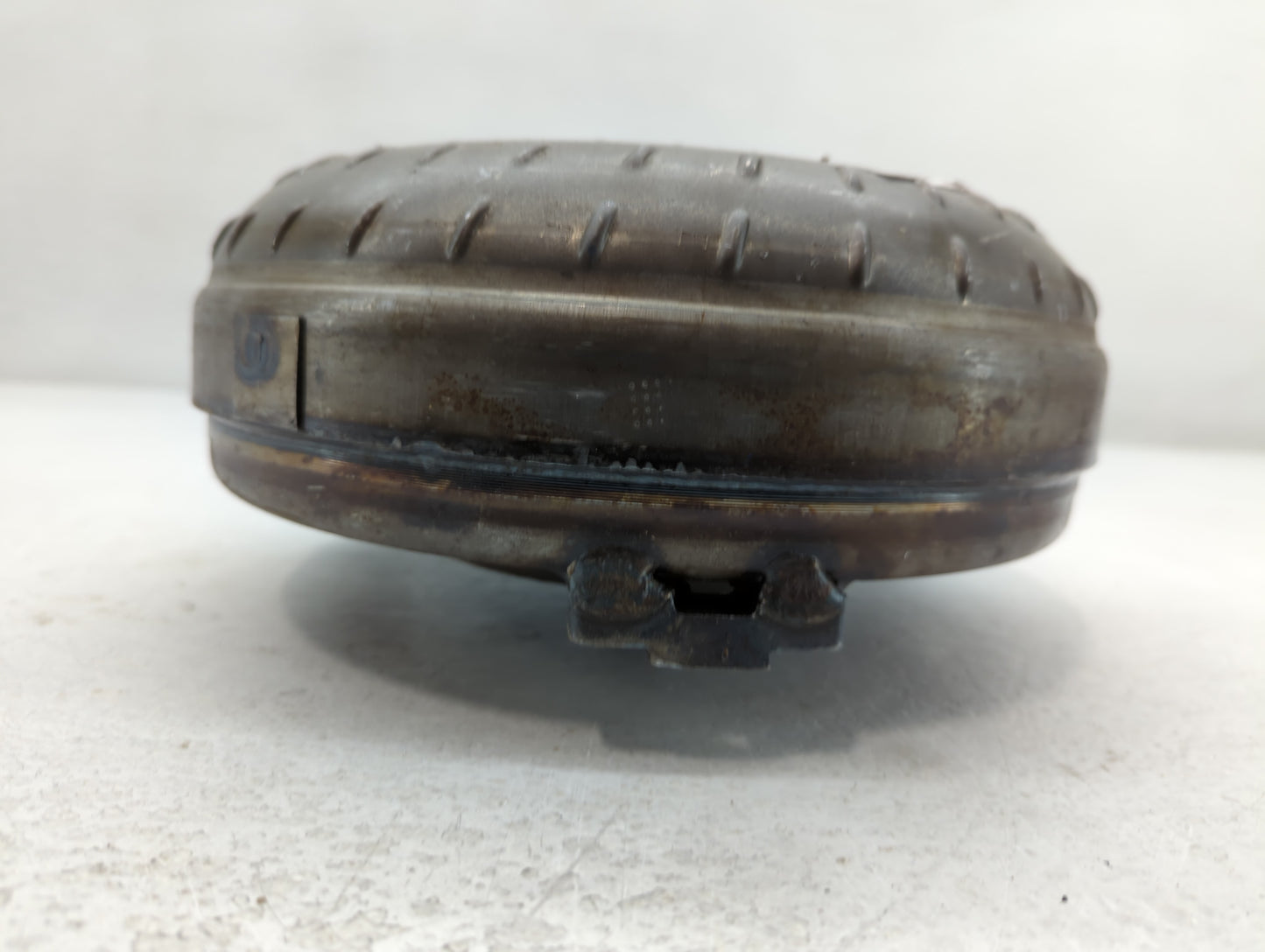 1997 Ford F-350 Super Duty Torque Converter Automatic Transmission OEM P/N:24235591 Fits OEM Used Auto Parts - Oemusedautoparts1.com