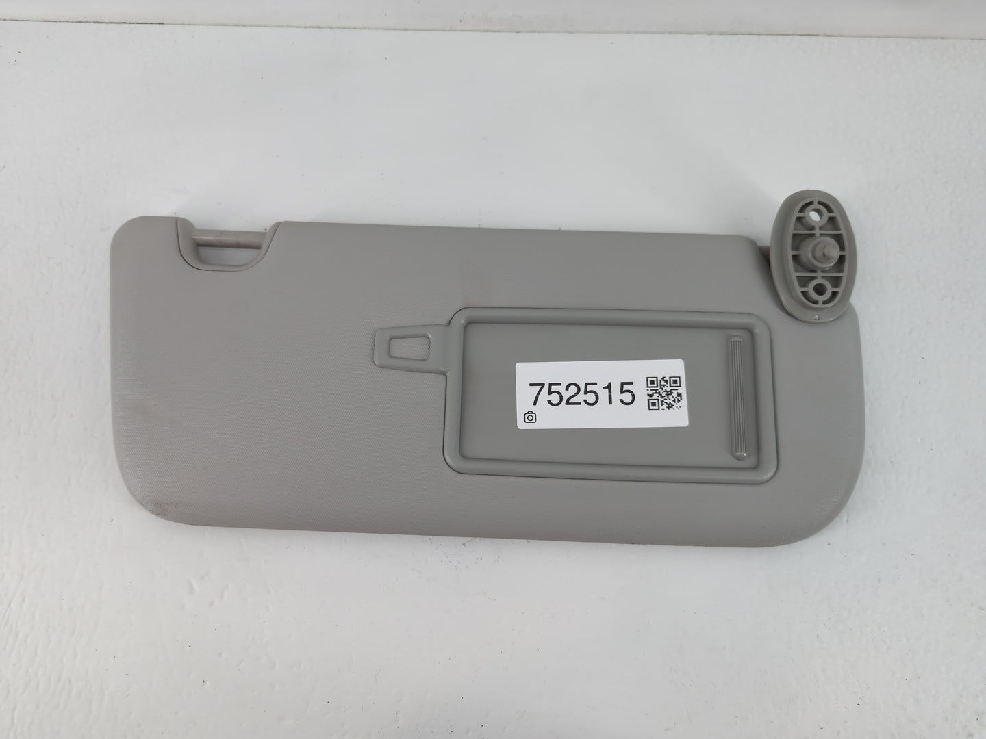 2014-2019 Kia Soul Sun Visor Shade Replacement Passenger Right Mirror Fits Fits 2014 2015 2016 2017 2018 2019 OEM Used Auto Parts - Oemusedautoparts1.com