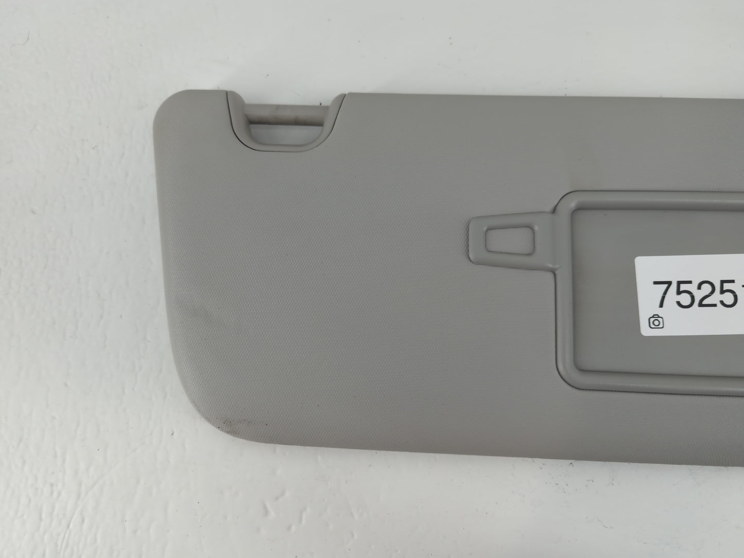 2014-2019 Kia Soul Sun Visor Shade Replacement Passenger Right Mirror Fits Fits 2014 2015 2016 2017 2018 2019 OEM Used Auto Parts - Oemusedautoparts1.com