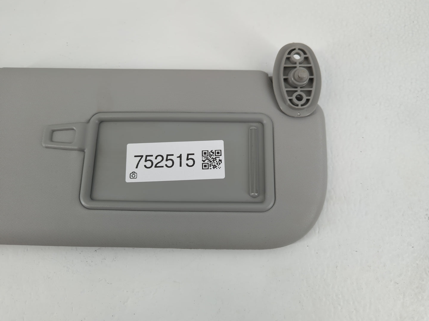 2014-2019 Kia Soul Sun Visor Shade Replacement Passenger Right Mirror Fits Fits 2014 2015 2016 2017 2018 2019 OEM Used Auto Parts - Oemusedautoparts1.com