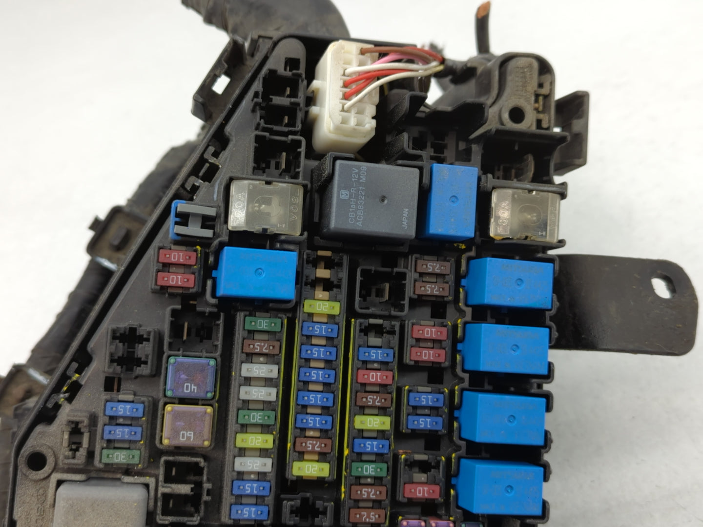 2015 Subaru Legacy Fusebox Fuse Box Panel Relay Module P/N:MB503700B2 Fits OEM Used Auto Parts - Oemusedautoparts1.com