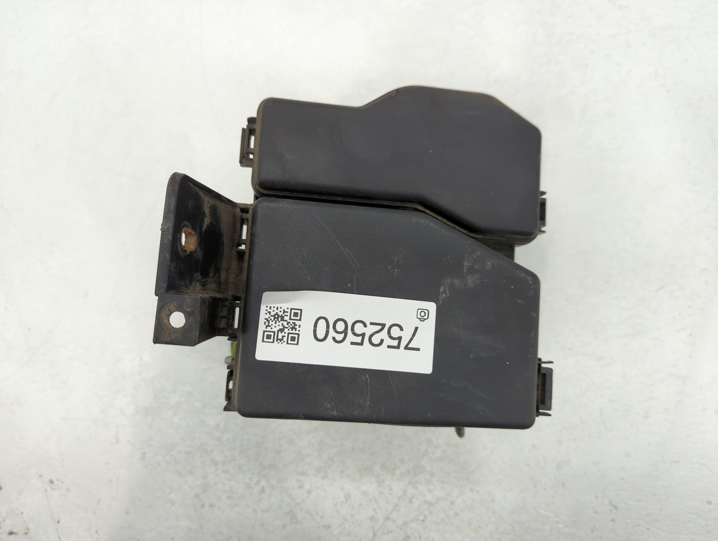 2013-2015 Mazda Cx-9 Fusebox Fuse Box Panel Relay Module P/N:TK23-66760 Fits Fits 2013 2014 2015 OEM Used Auto Parts - Oemusedautoparts1.com
