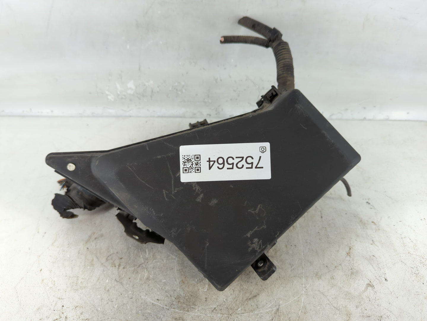 2012-2014 Subaru Impreza Fusebox Fuse Box Panel Relay Module P/N:MB100200B Fits Fits 2012 2013 2014 OEM Used Auto Parts - Oemusedautoparts1.com