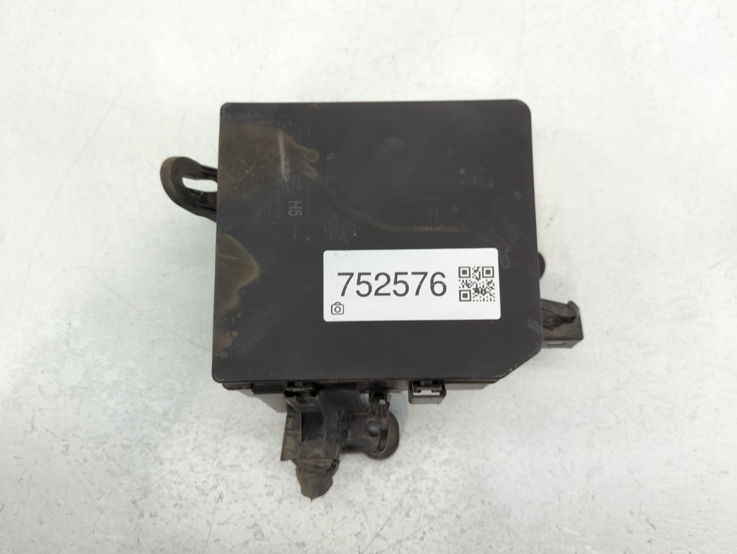 2013-2019 Nissan Sentra Fusebox Fuse Box Panel Relay Module P/N:3601185719 Fits Fits 2013 2014 2015 2016 2017 2018 2019 OEM Used Auto Parts