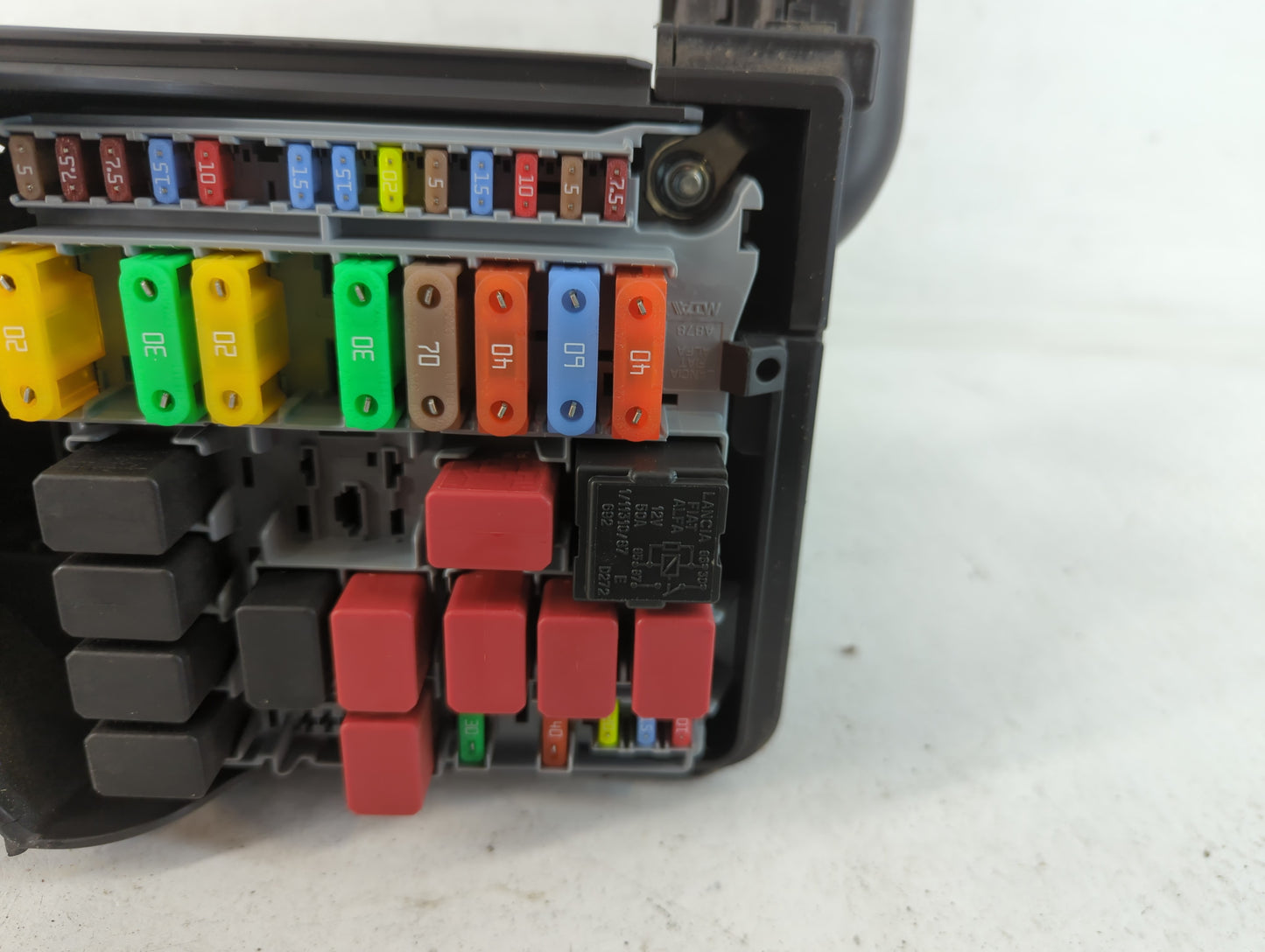 2012-2017 Fiat 500 Fusebox Fuse Box Panel Relay Module P/N:53100999 Fits Fits 2012 2013 2014 2015 2016 2017 OEM Used Auto Parts - Oemusedautoparts1.com