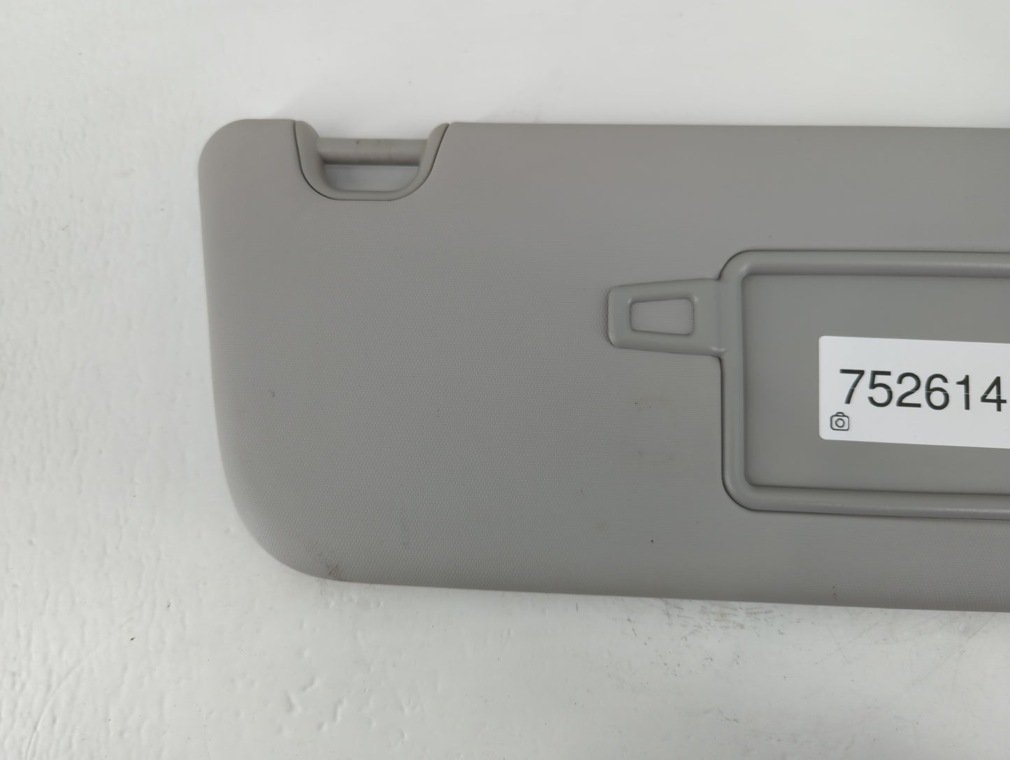 2014-2019 Kia Soul Sun Visor Shade Replacement Passenger Right Mirror Fits Fits 2014 2015 2016 2017 2018 2019 OEM Used Auto Parts - Oemusedautoparts1.com