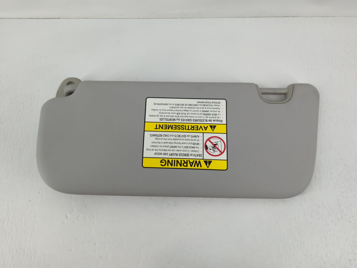 2014-2019 Kia Soul Sun Visor Shade Replacement Passenger Right Mirror Fits Fits 2014 2015 2016 2017 2018 2019 OEM Used Auto Parts - Oemusedautoparts1.com