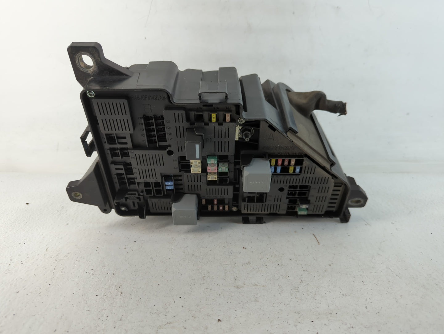 2016-2021 Volvo Xc90 Fusebox Fuse Box Panel Relay Module P/N:627024862 Fits Fits 2016 2017 2018 2019 2020 2021 OEM Used Auto Parts - Oemusedautoparts1.com