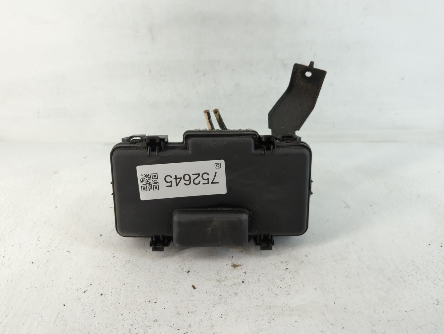 2001-2005 Honda Civic Fusebox Fuse Box Panel Relay Module P/N:5061061907300345 Fits Fits 2001 2002 2003 2004 2005 OEM Used Auto Parts - Oemusedautoparts1.com
