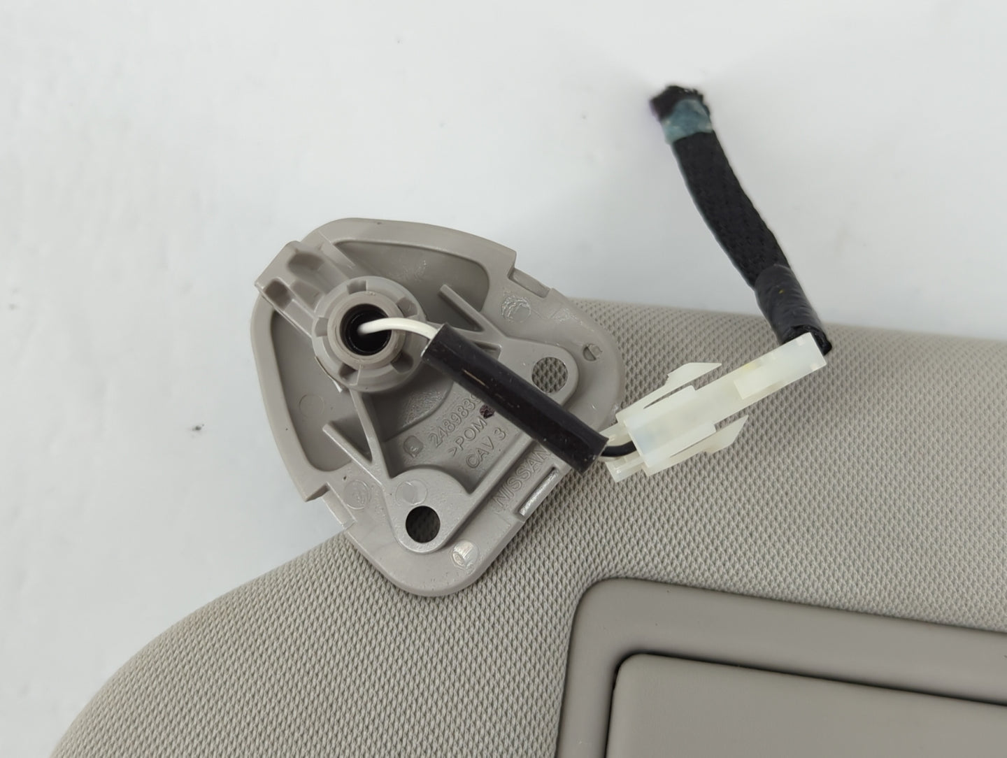 2019-2020 Infiniti Qx50 Sun Visor Shade Replacement Driver Left Mirror Fits Fits 2019 2020 OEM Used Auto Parts - Oemusedautoparts1.com