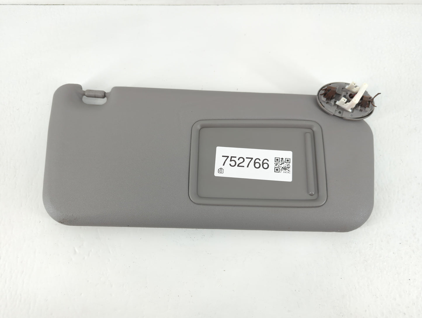 2006-2009 Toyota Rav4 Sun Visor Shade Replacement Passenger Right Mirror Fits Fits 2006 2007 2008 2009 OEM Used Auto Parts - Oemusedautoparts1.com
