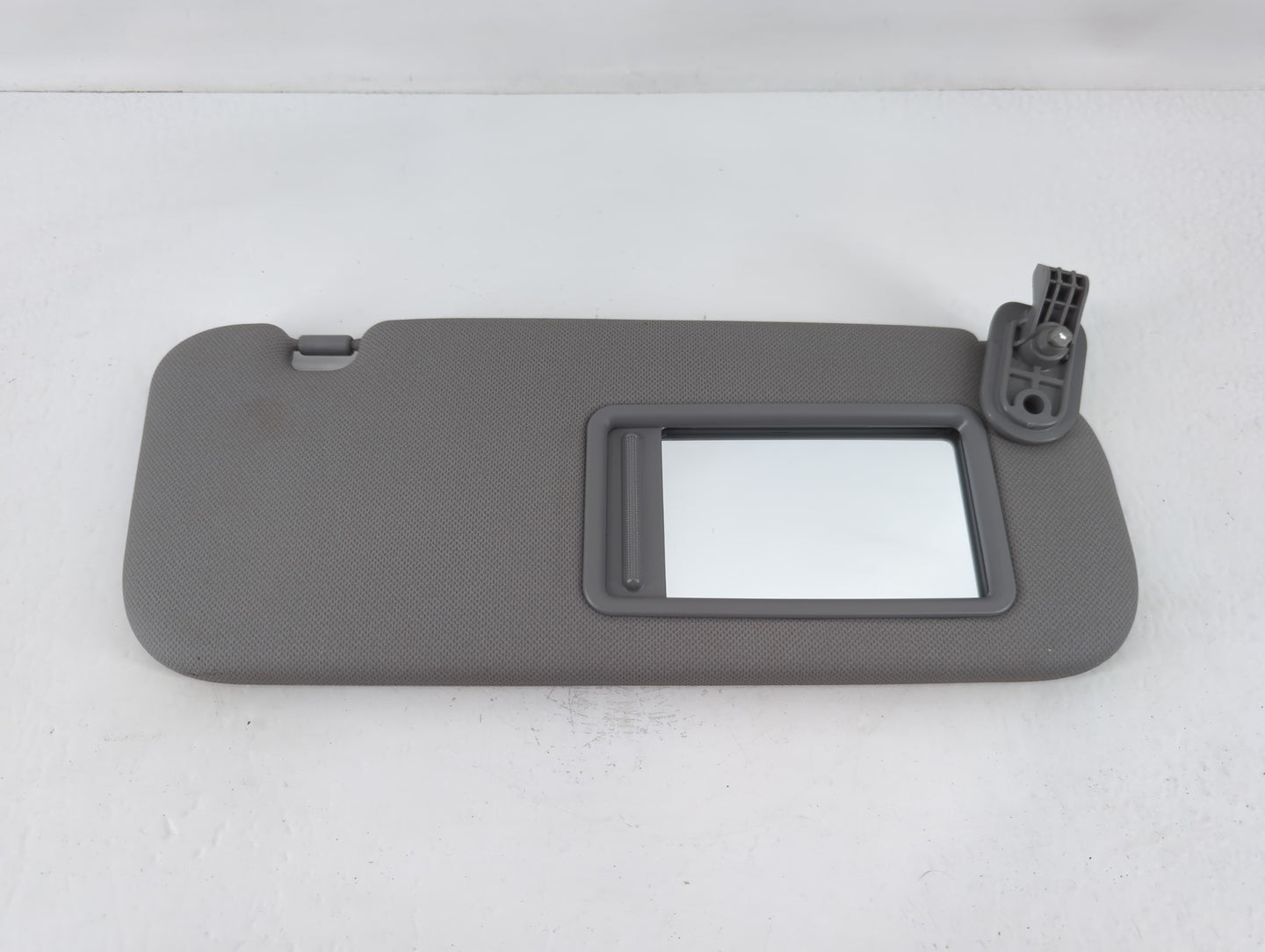 2014-2017 Hyundai Accent Sun Visor Shade Replacement Passenger Right Mirror Fits Fits 2014 2015 2016 2017 OEM Used Auto Parts - Oemusedautoparts1.com