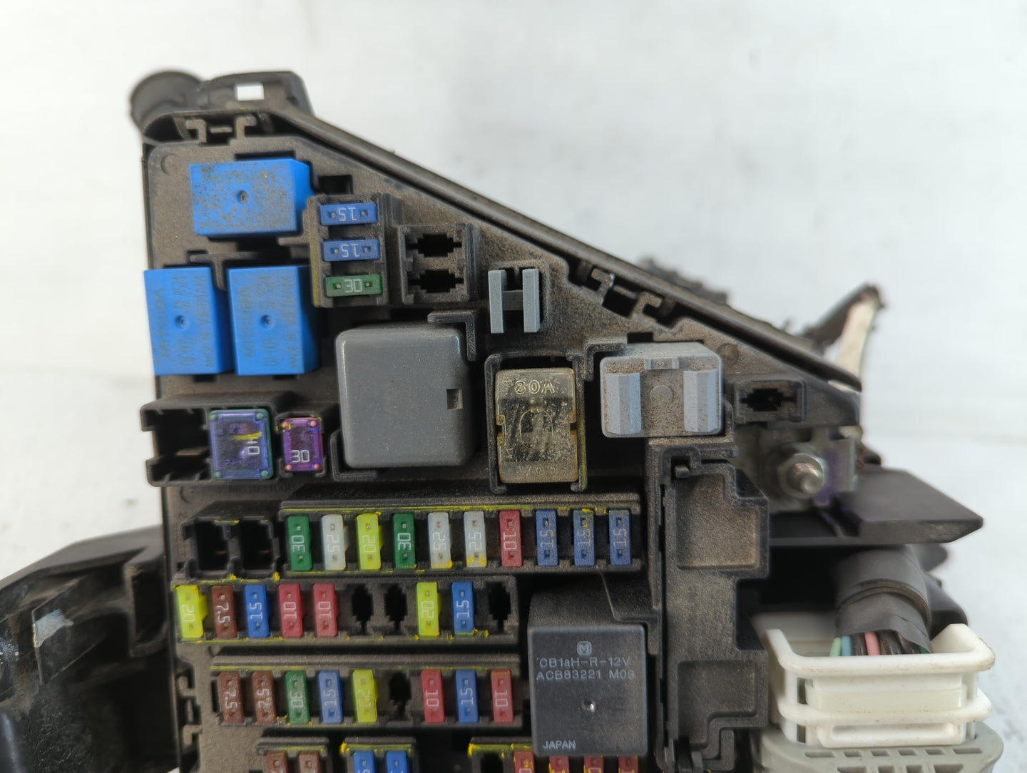2017-2022 Subaru Impreza Fusebox Fuse Box Panel Relay Module P/N:MB504100B Fits Fits 2017 2018 2019 2020 2021 2022 OEM Used Auto Parts - Oemusedautoparts1.com