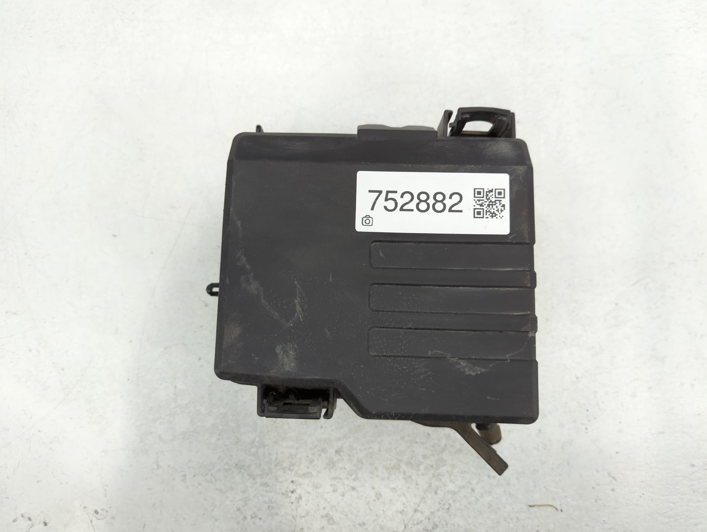 2019-2020 Hyundai Santa Fe Fusebox Fuse Box Panel Relay Module P/N:9120082590TA Fits Fits 2019 2020 OEM Used Auto Parts - Oemusedautoparts1.com