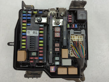 2019-2020 Hyundai Santa Fe Fusebox Fuse Box Panel Relay Module P/N:9120082590TA Fits Fits 2019 2020 OEM Used Auto Parts