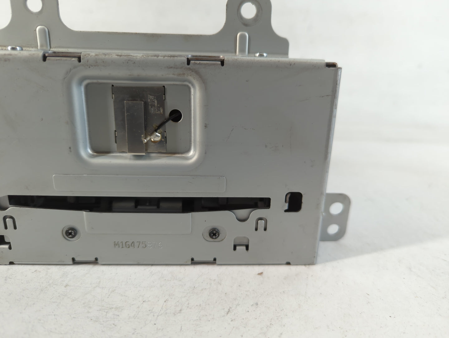 2015-2016 Buick Encore Radio AM FM Cd Player Receiver Replacement P/N:23284452 Fits Fits 2015 2016 2017 2019 OEM Used Auto Parts - Oemusedautoparts1.com