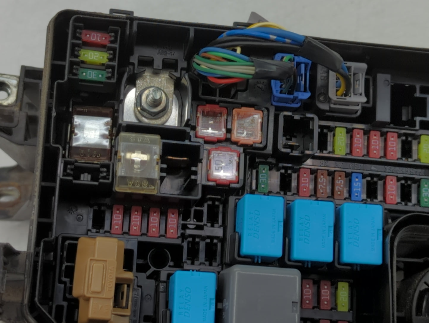 2009-2013 Toyota Corolla Fusebox Fuse Box Panel Relay Module P/N:7588 3813, PP-TD10 Fits Fits 2009 2010 2011 2012 2013 2014 OEM Used Auto Parts - Oemusedautoparts1.com