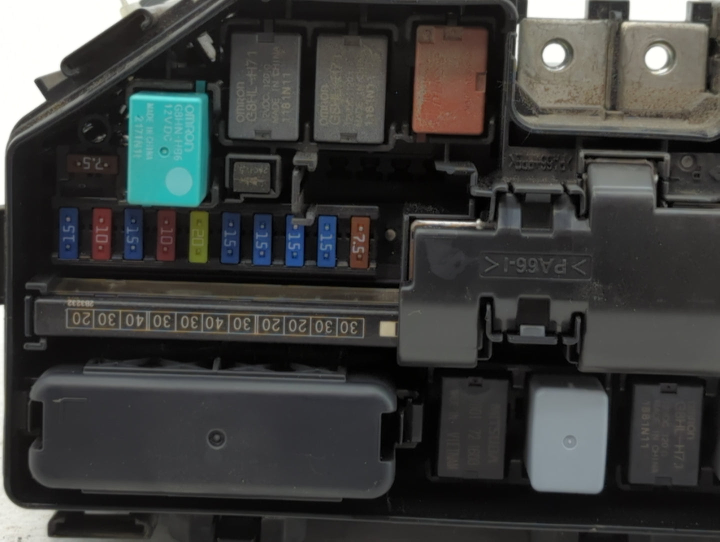 2021-2022 Honda Pilot Fusebox Fuse Box Panel Relay Module P/N:350RD2CEKQ AG7 A010 A0 Fits Fits 2021 2022 OEM Used Auto Parts - Oemusedautoparts1.com