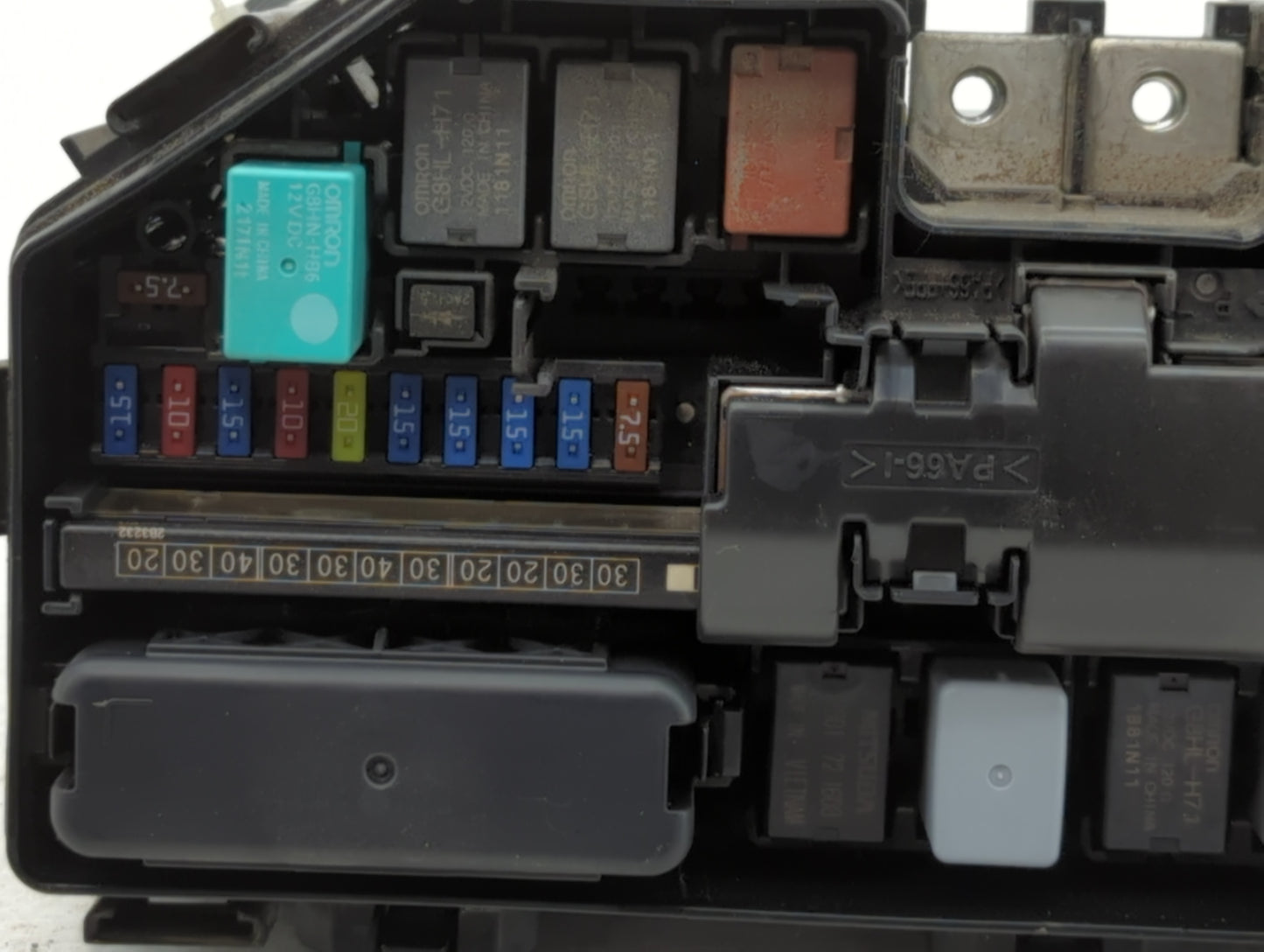 2021-2022 Honda Pilot Fusebox Fuse Box Panel Relay Module P/N:350RD2CEKQ AG7 A010 A0 Fits Fits 2021 2022 OEM Used Auto Parts - Oemusedautoparts1.com