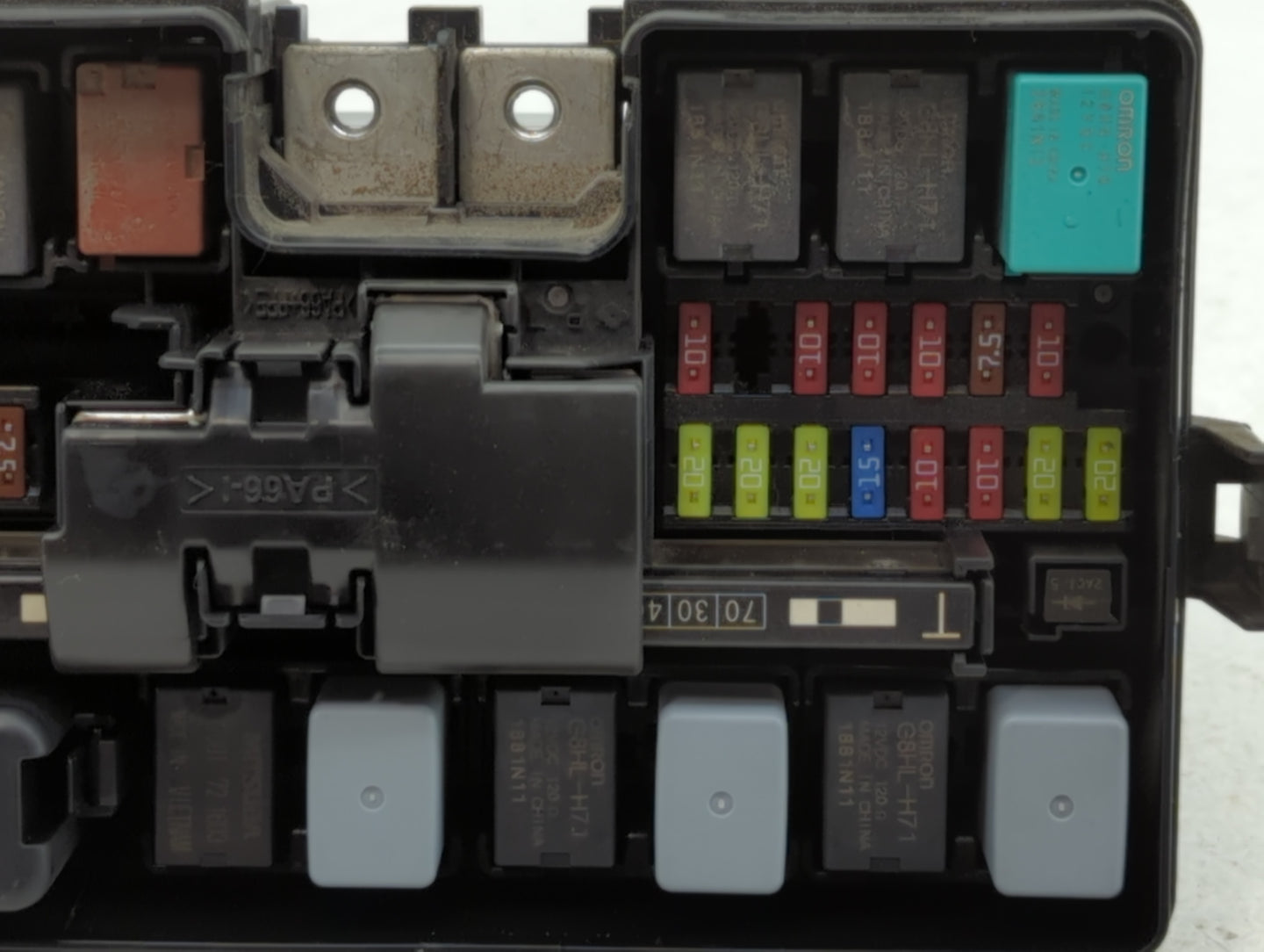 2021-2022 Honda Pilot Fusebox Fuse Box Panel Relay Module P/N:350RD2CEKQ AG7 A010 A0 Fits Fits 2021 2022 OEM Used Auto Parts - Oemusedautoparts1.com