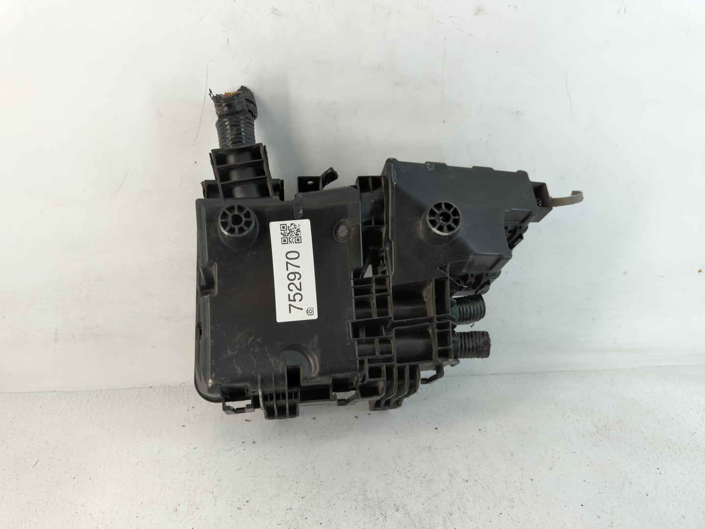 2017-2021 Nissan Qashqai Fusebox Fuse Box Panel Relay Module P/N:284B7 5NA0B Fits Fits 2017 2018 2019 2020 2021 2022 OEM Used Auto Parts - Oemusedautoparts1.com