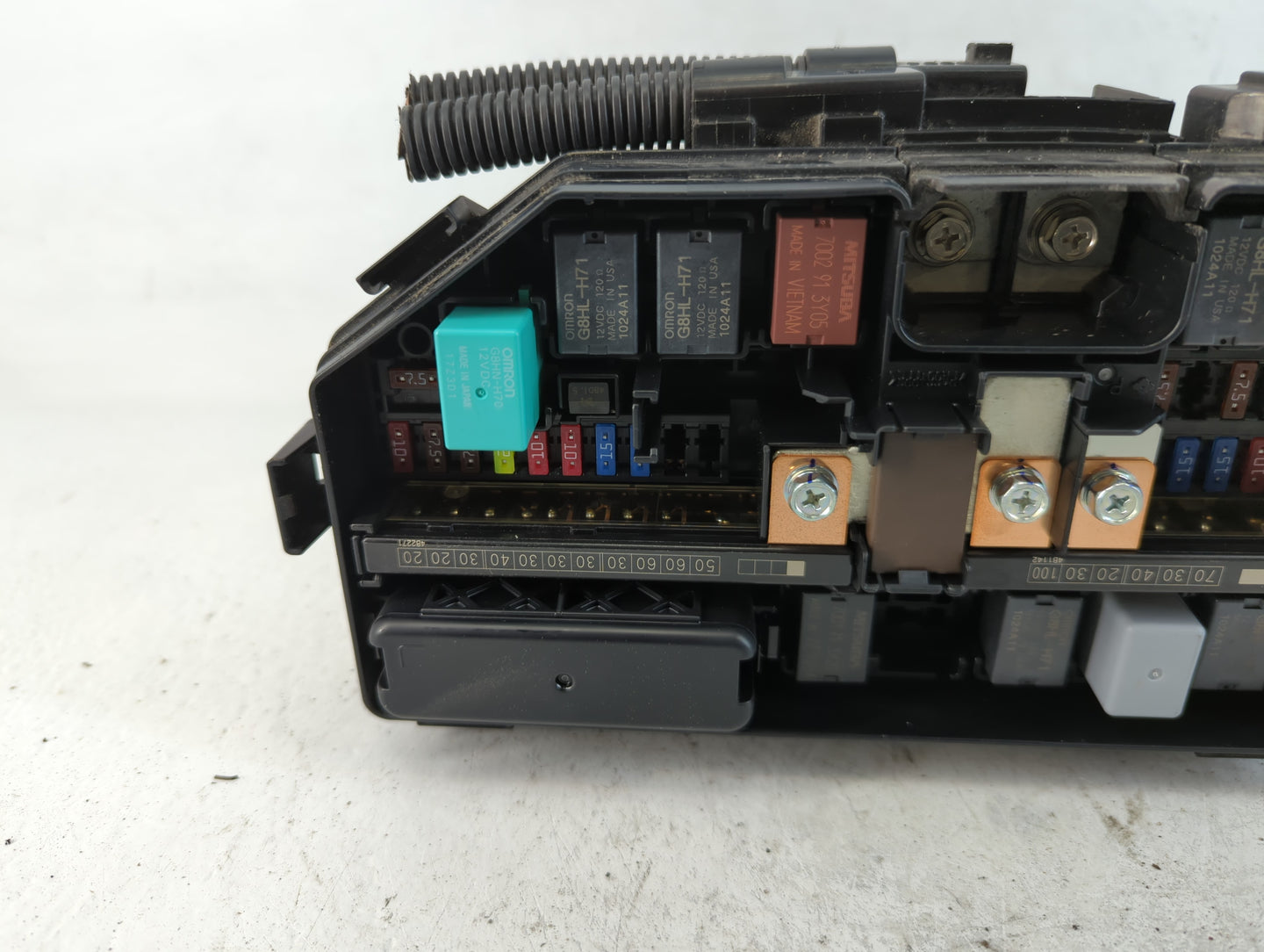 2012-2014 Honda Cr-V Fusebox Fuse Box Panel Relay Module P/N:140318 191R20TSYY, T0A A011 A0 Fits Fits 2012 2013 2014 OEM Used Auto Parts - Oemusedautoparts1.com
