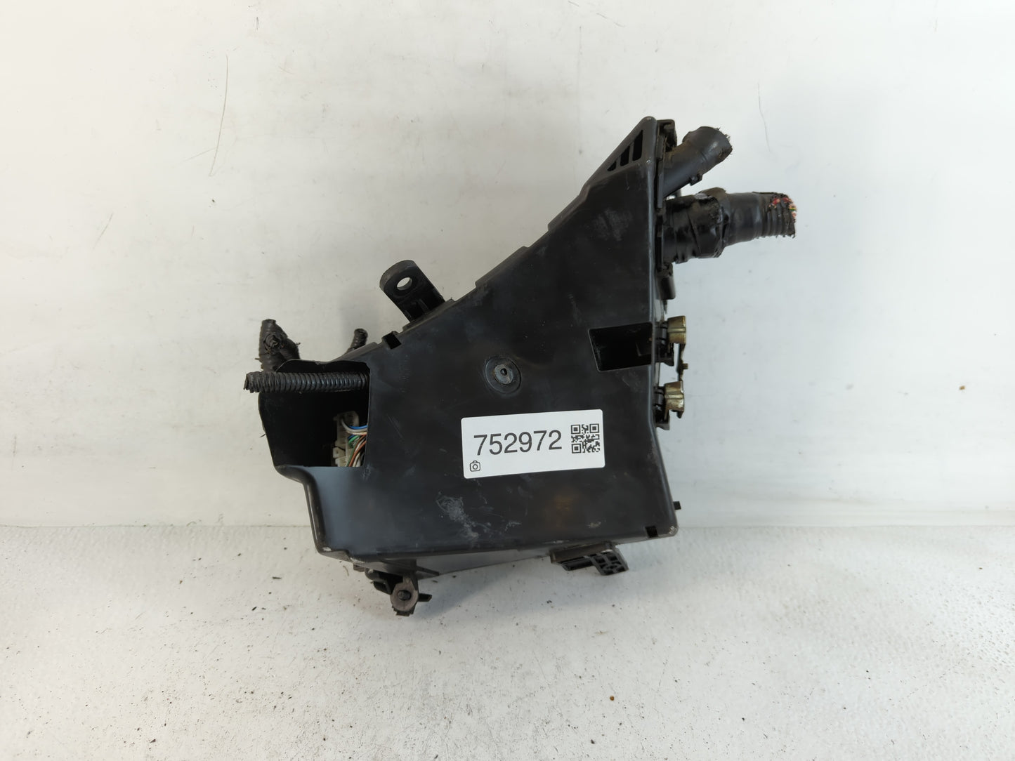 2009 Subaru Forester Fusebox Fuse Box Panel Relay Module P/N:MB502071B Fits Fits 2008 OEM Used Auto Parts - Oemusedautoparts1.com