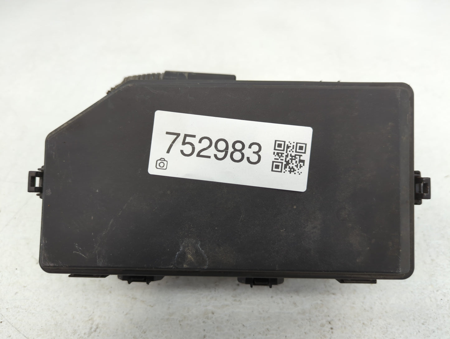 2016-2018 Honda Pilot Fusebox Fuse Box Panel Relay Module P/N:350RD040U5 TG7 A010 A0 Fits Fits 2016 2017 2018 OEM Used Auto Parts - Oemusedautoparts1.com