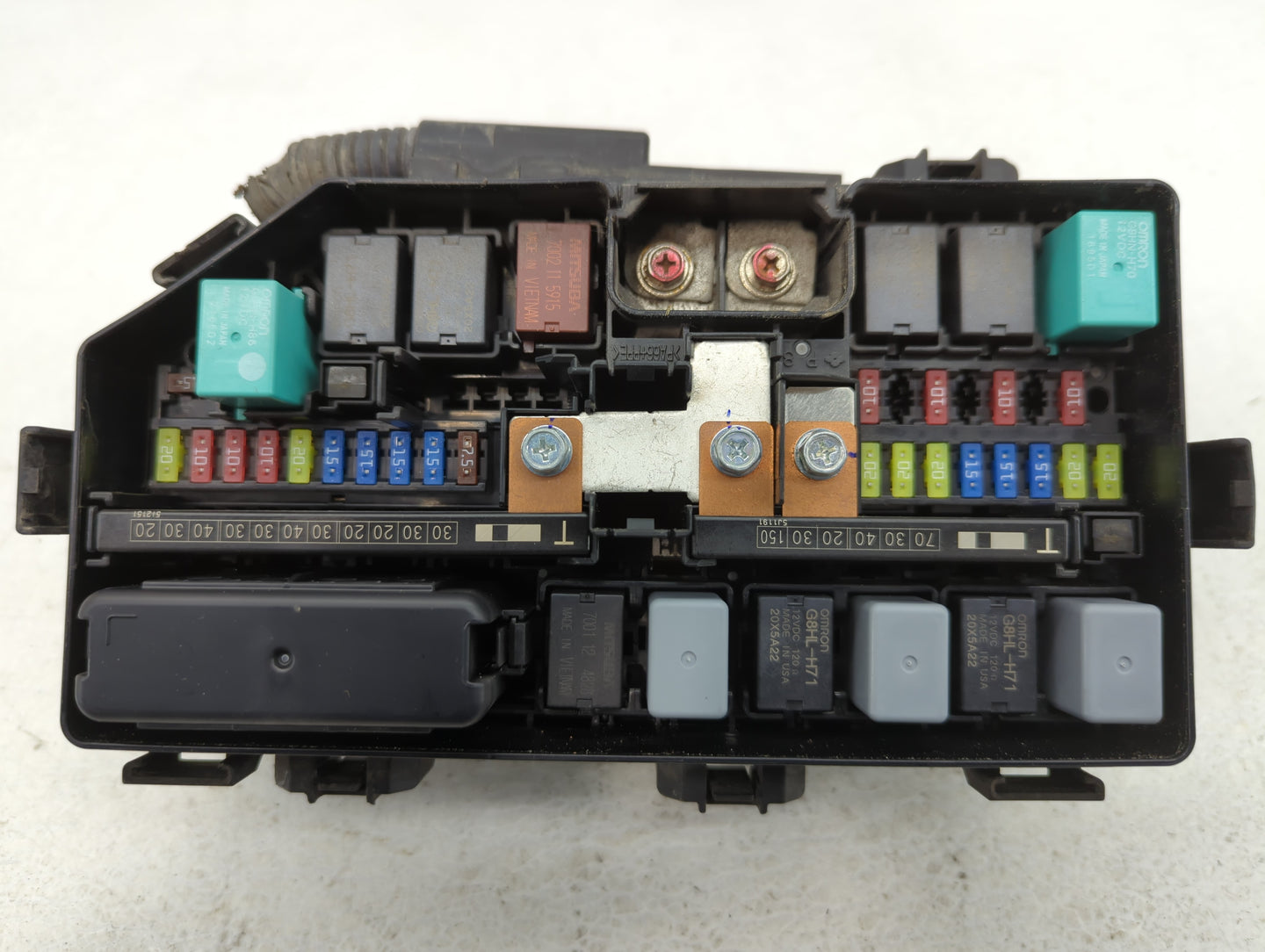 2016-2018 Honda Pilot Fusebox Fuse Box Panel Relay Module P/N:350RD040U5 TG7 A010 A0 Fits Fits 2016 2017 2018 OEM Used Auto Parts - Oemusedautoparts1.com