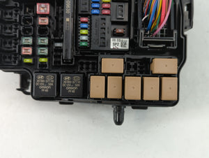 2021-2022 Kia Seltos Fusebox Fuse Box Panel Relay Module P/N:91240 Q5362 Fits Fits 2021 2022 OEM Used Auto Parts