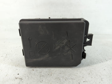 2013-2015 Chevrolet Trax Fusebox Fuse Box Panel Relay Module P/N:30959L 9513133 Fits Fits 2013 2014 2015 OEM Used Auto Parts - Oemusedautoparts1.com
