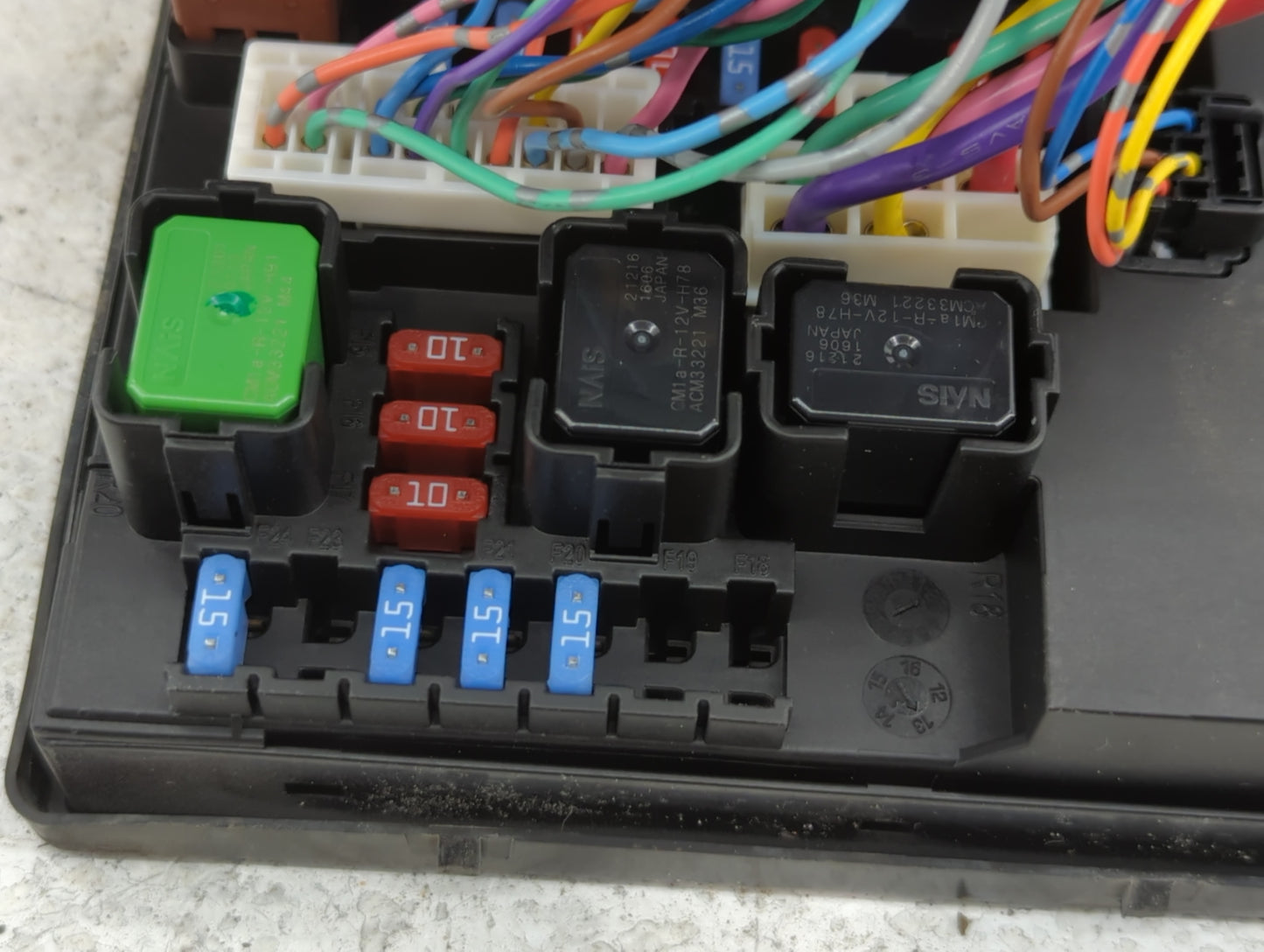 2013-2019 Nissan Sentra Fusebox Fuse Box Panel Relay Module P/N:284B7 3SG1D Fits Fits 2013 2014 2015 2016 2017 2018 2019 OEM Used Auto Parts - Oemusedautoparts1.com