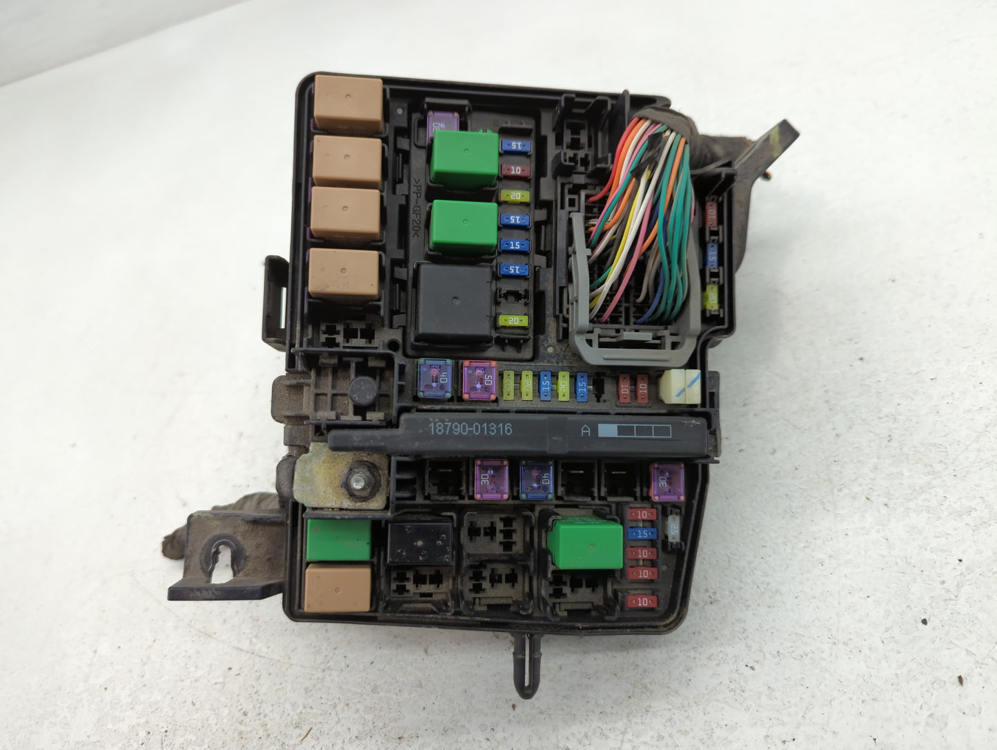 2011-2014 Hyundai Sonata Fusebox Fuse Box Panel Relay Module P/N:VS912003Q104YB Fits Fits 2011 2012 2013 2014 OEM Used Auto Parts - Oemusedautoparts1.com