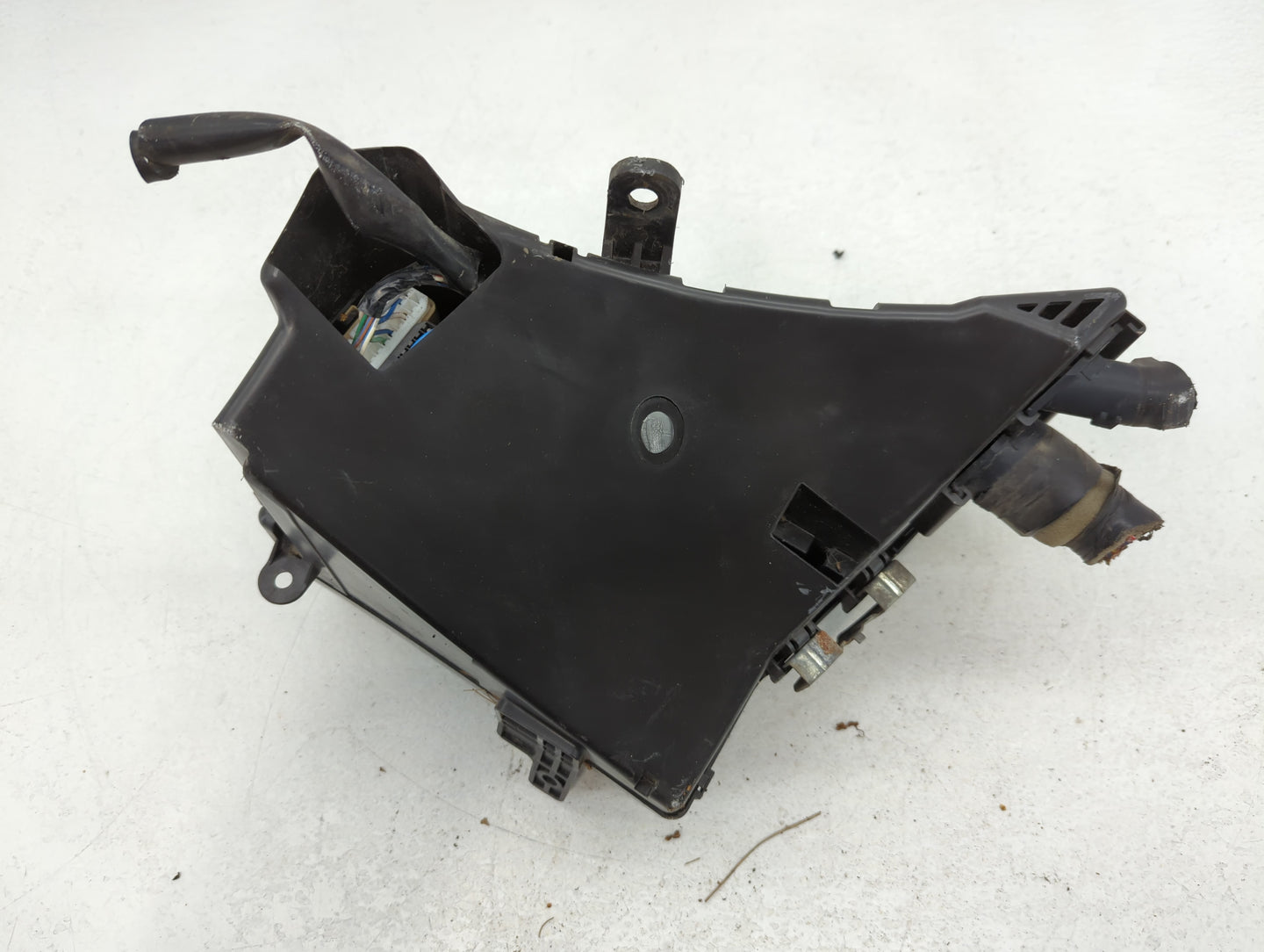 2010-2013 Subaru Forester Fusebox Fuse Box Panel Relay Module P/N:MB502096B Fits Fits 2010 2011 2012 2013 OEM Used Auto Parts - Oemusedautoparts1.com