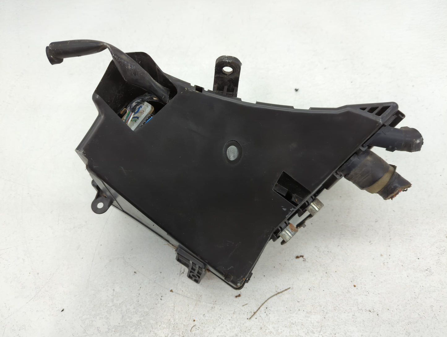 2010-2013 Subaru Forester Fusebox Fuse Box Panel Relay Module P/N:MB502096B Fits Fits 2010 2011 2012 2013 OEM Used Auto Parts - Oemusedautoparts1.com