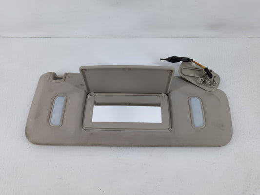 2007-2013 Chevrolet Silverado 1500 Sun Visor Shade Replacement Passenger Right Mirror Fits OEM Used Auto Parts - Oemusedautoparts1.com