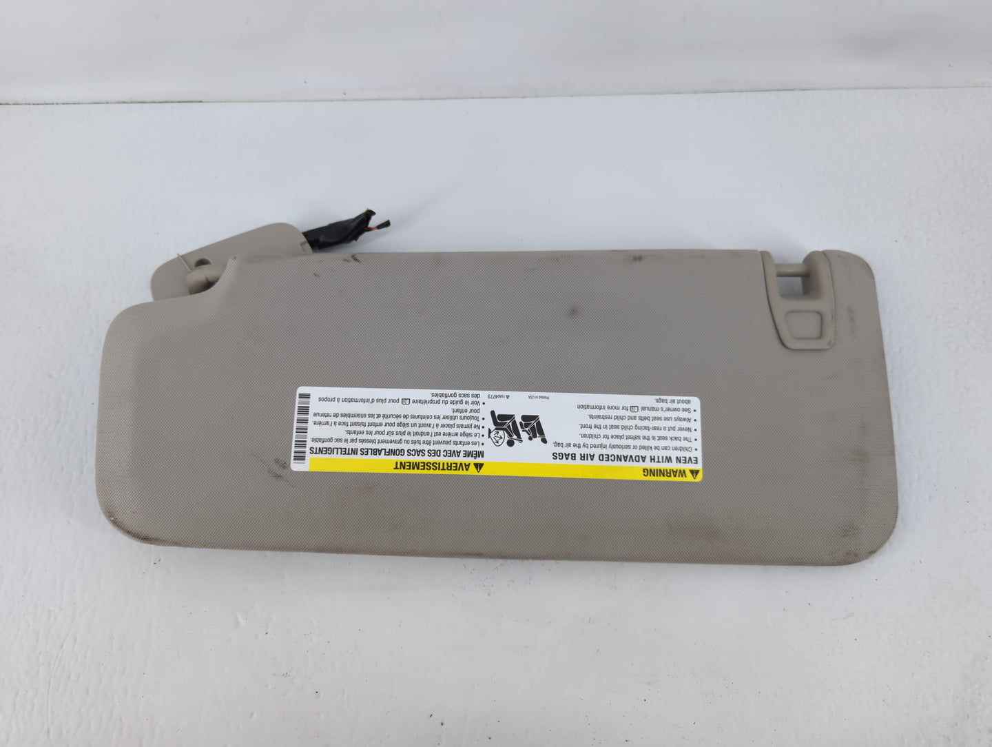 2007-2013 Chevrolet Silverado 1500 Sun Visor Shade Replacement Passenger Right Mirror Fits OEM Used Auto Parts - Oemusedautoparts1.com