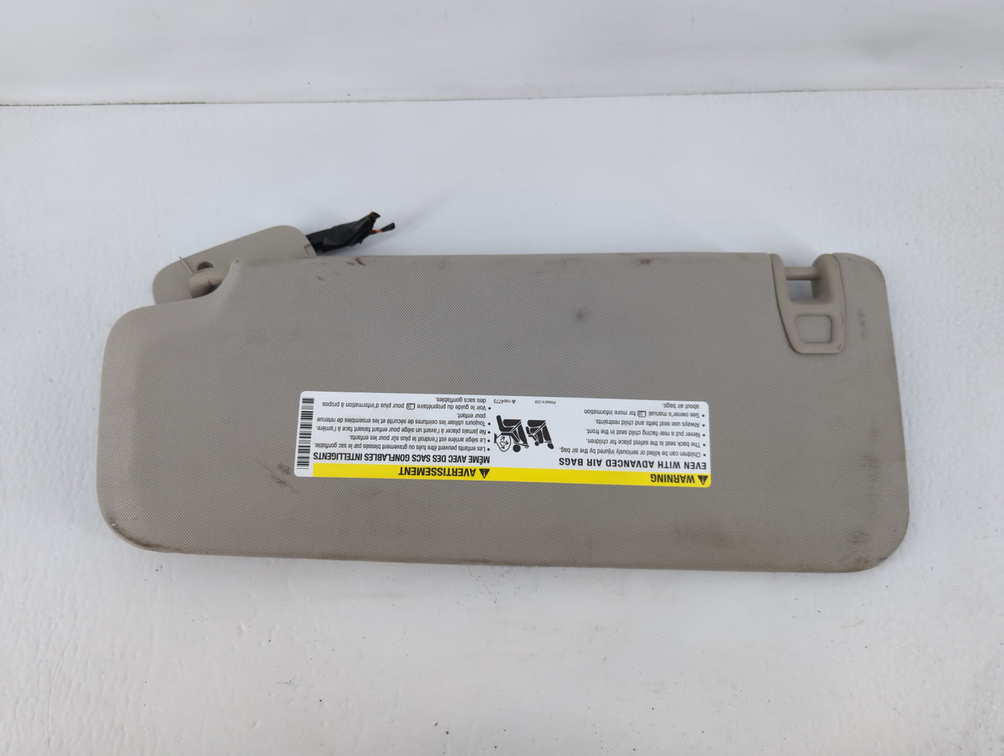 2007-2013 Chevrolet Silverado 1500 Sun Visor Shade Replacement Passenger Right Mirror Fits OEM Used Auto Parts - Oemusedautoparts1.com