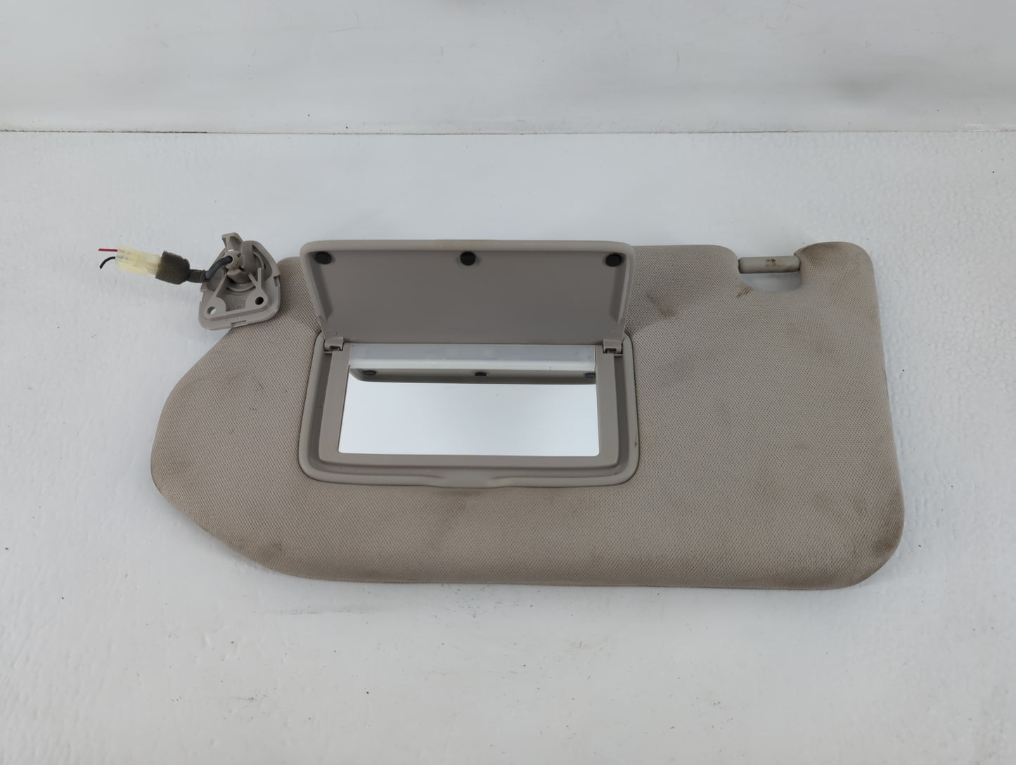 2013-2018 Nissan Pathfinder Sun Visor Shade Replacement Passenger Right Mirror Fits Fits 2013 2014 2015 2016 2017 2018 2019 OEM Used Auto Parts - Oemusedautoparts1.com