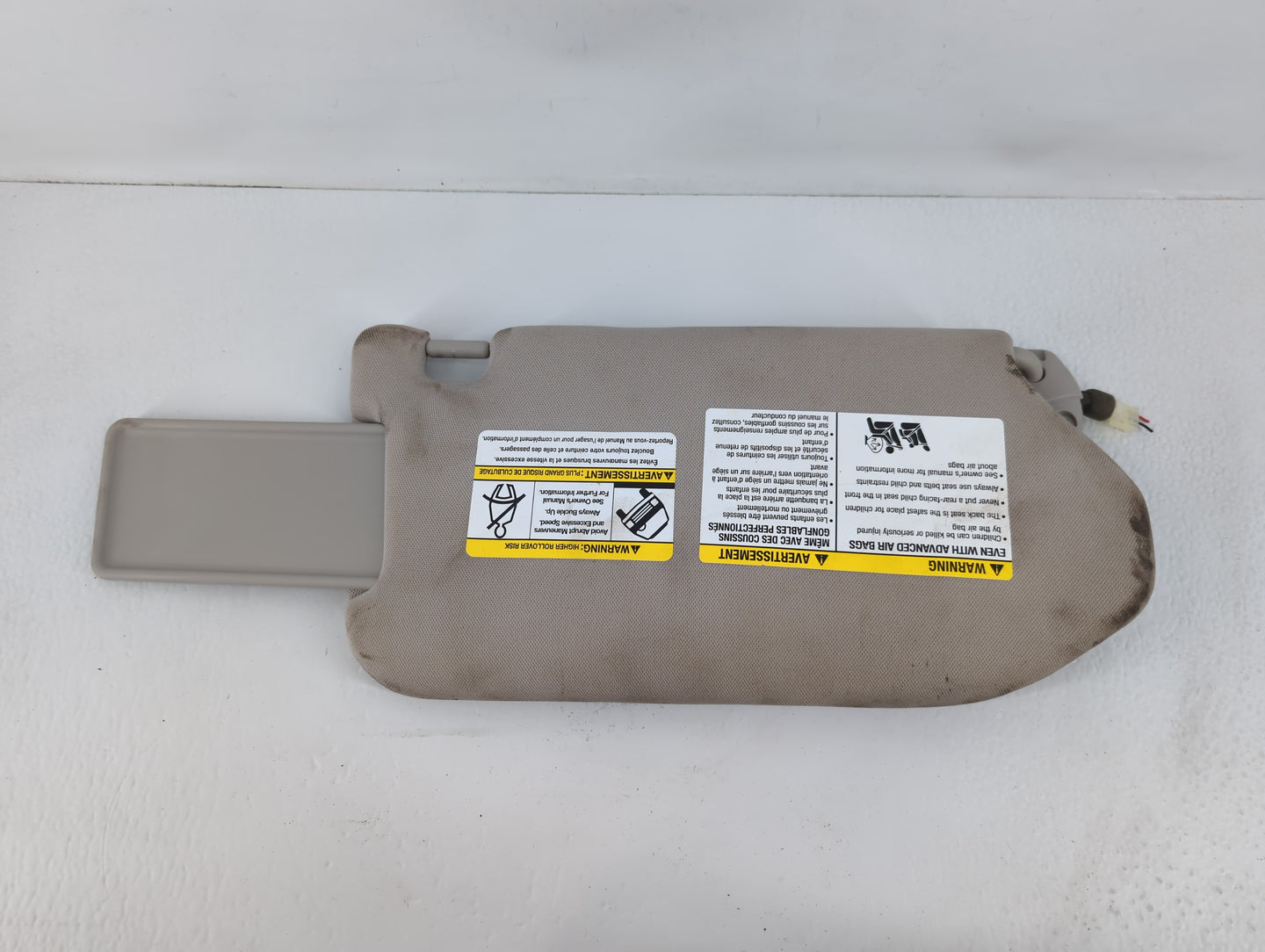 2013-2018 Nissan Pathfinder Sun Visor Shade Replacement Passenger Right Mirror Fits Fits 2013 2014 2015 2016 2017 2018 2019 OEM Used Auto Parts - Oemusedautoparts1.com
