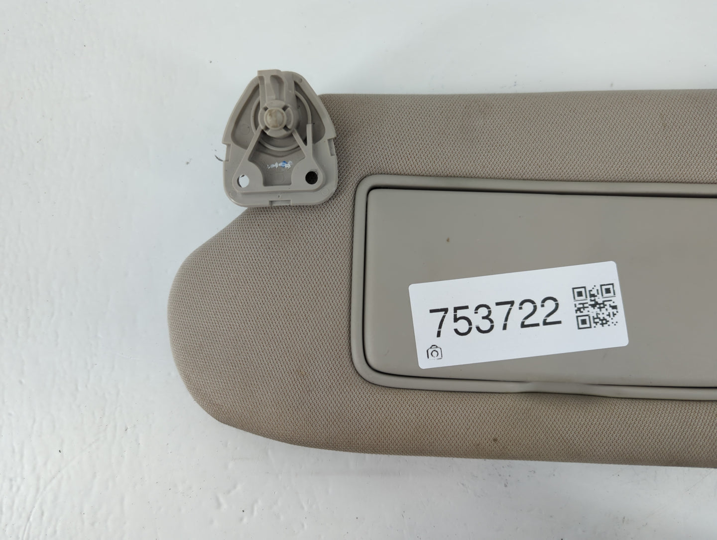 2013-2017 Nissan Altima Sun Visor Shade Replacement Driver Left Mirror Fits Fits 2013 2014 2015 2016 2017 OEM Used Auto Parts - Oemusedautoparts1.com